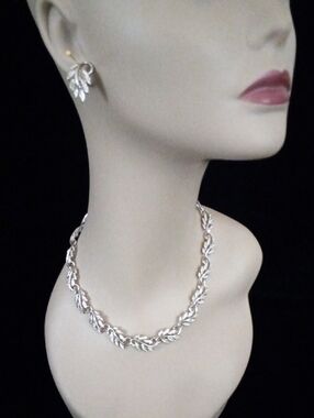 Elegant Napier Silver-tone  Leaf Necklace and Earrings Set